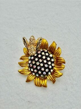 Gold Sunflower & Bee Crystal Brooch - #cz913